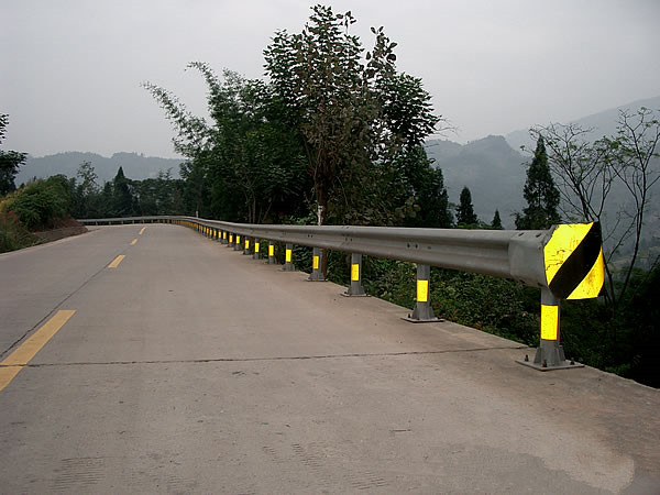 反光涂料的重點“整治”對象--鄉(xiāng)村公路