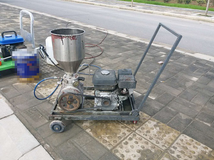 馬路反光漆底漆的施工注意事項都有哪些？