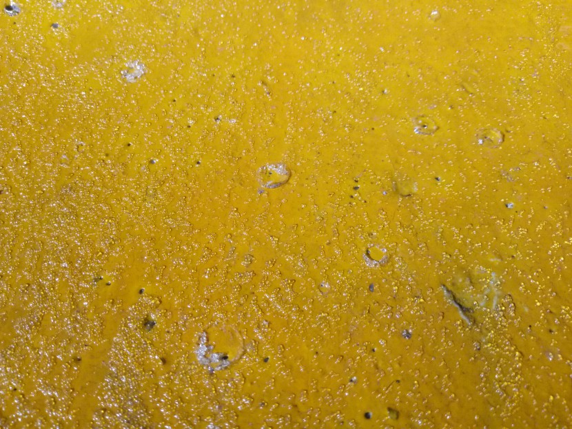 工地上涂刷的道路反光漆有氣泡怎么辦？