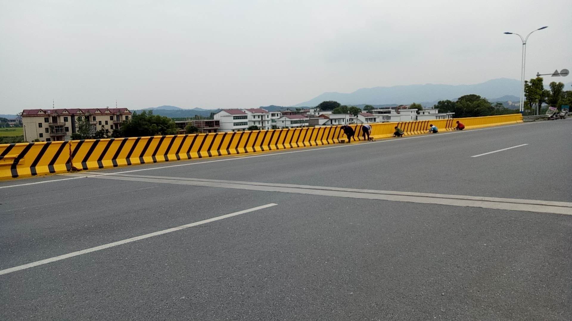 【吉安】這一次，道路黃黑反光漆又給匯勝化工長(zhǎng)臉了！