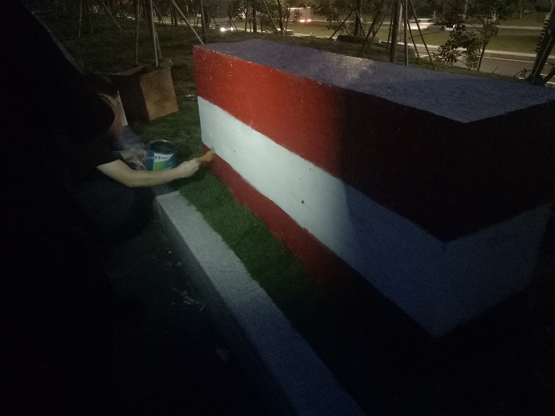 道路防撞反光漆的底漆施工該注意些什么呢？