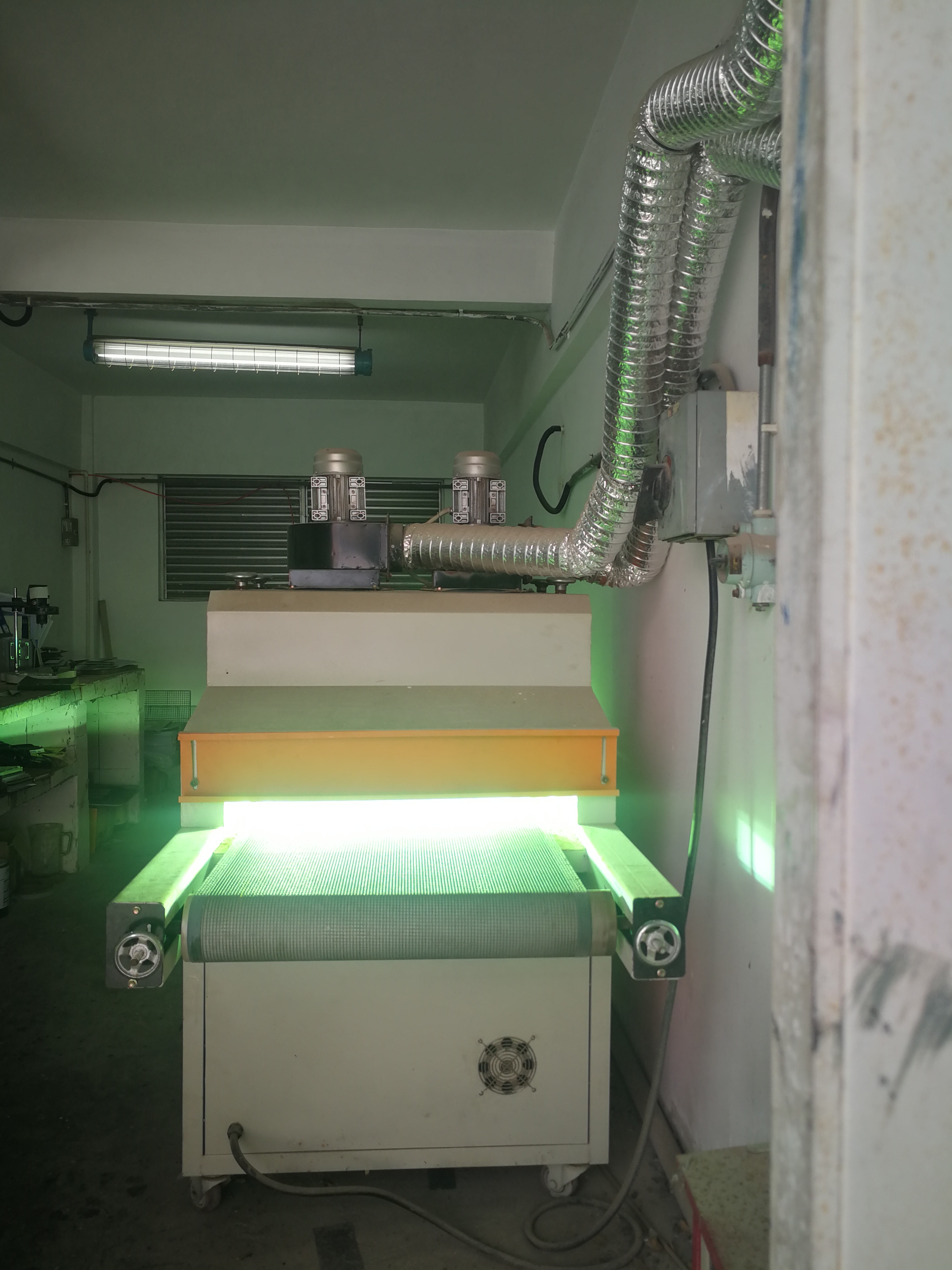 作為品質(zhì)保障的道路交通反光漆耐候性測(cè)試都有哪些？