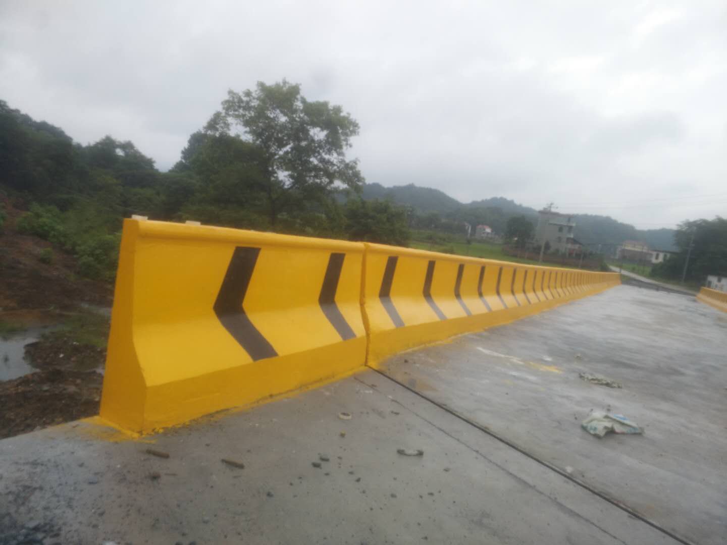 公路專用反光漆橘皮現(xiàn)象的成因都有哪些？