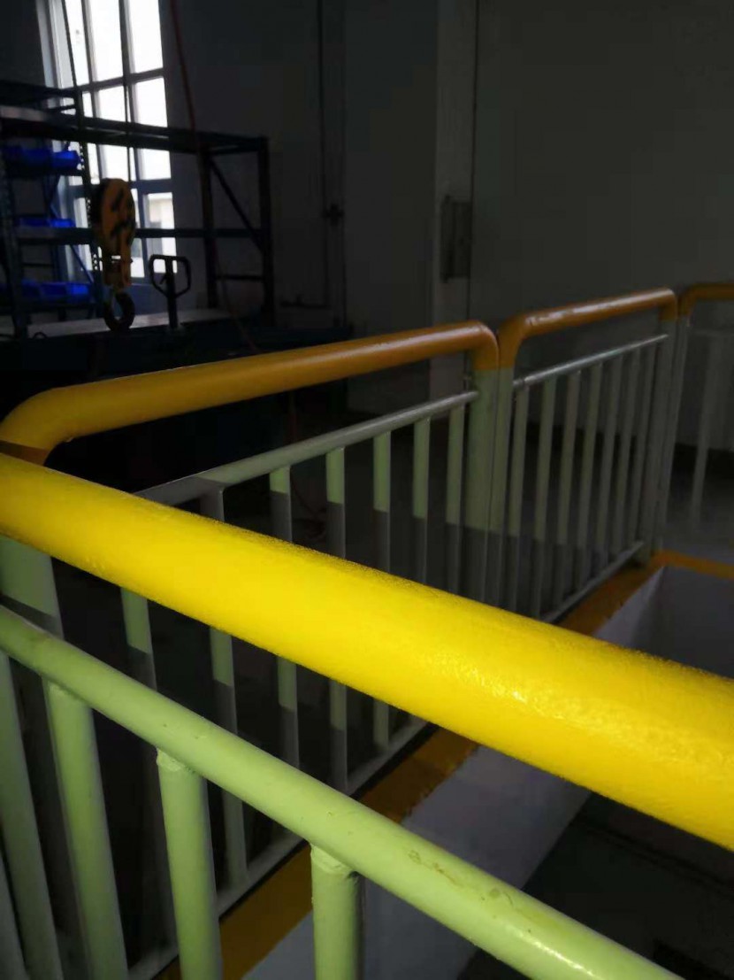 護(hù)欄專用反光漆為什么會(huì)出現(xiàn)脫落？