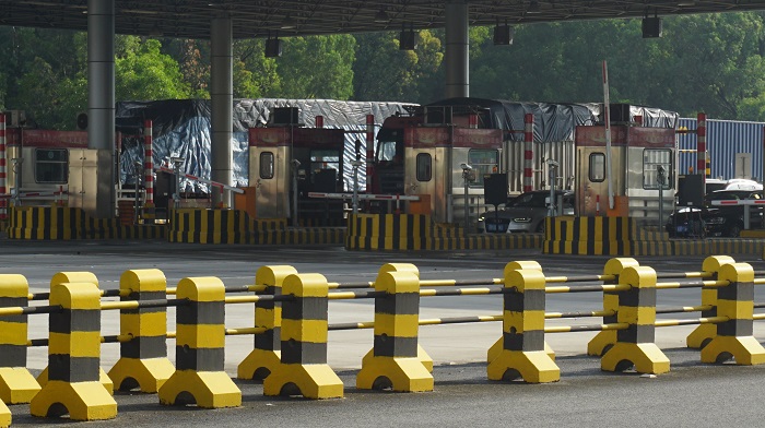 水泥防撞墩反光漆的施工注意事項(xiàng)有哪些？