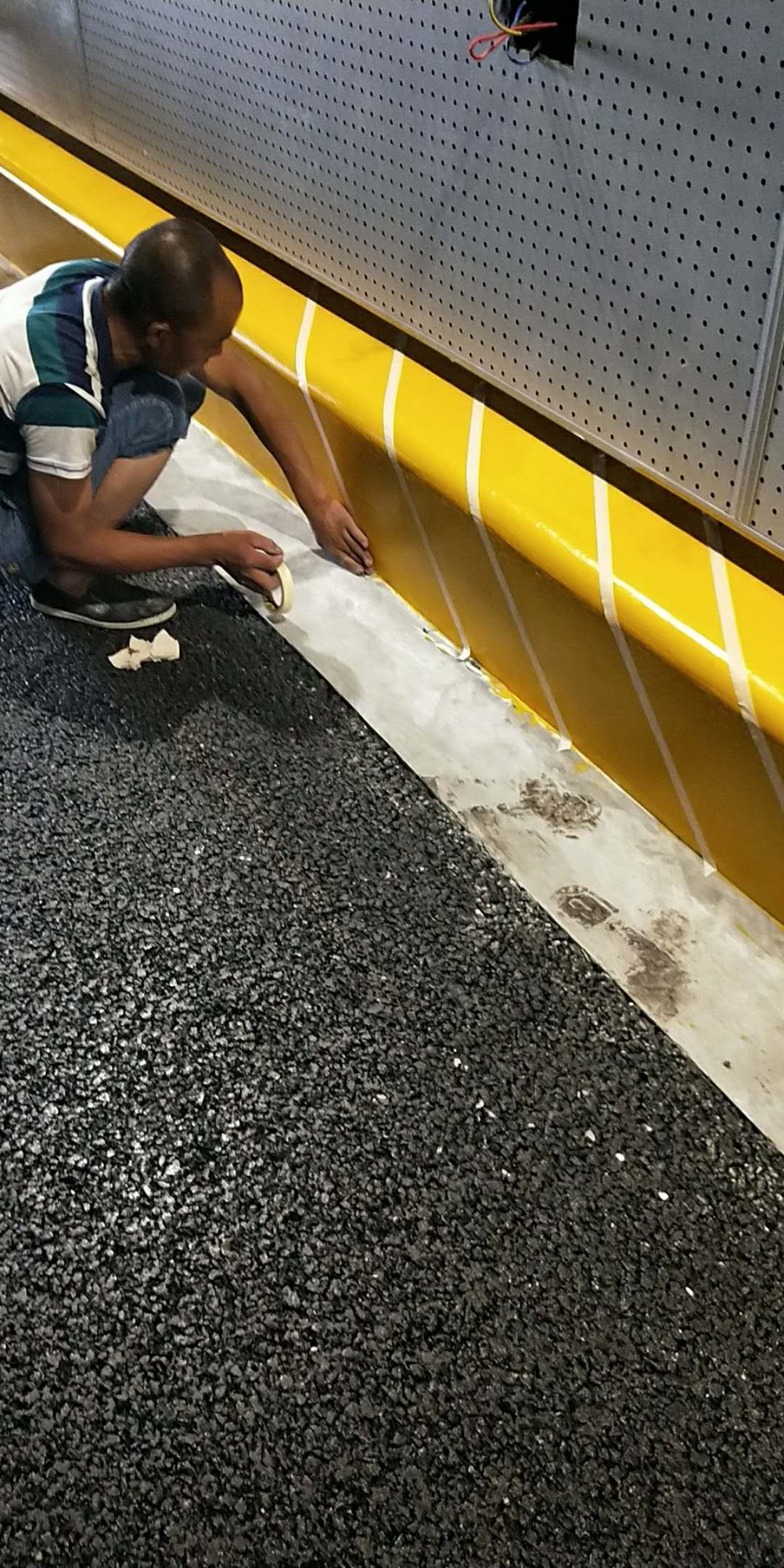 道路反光漆施工方法的優缺點——噴涂