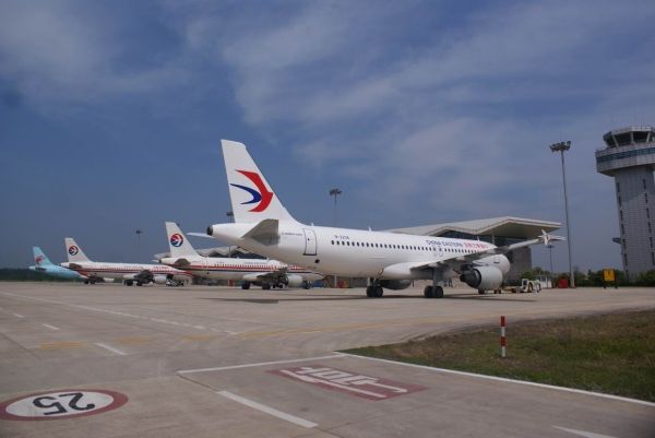 機(jī)場(chǎng)防護(hù)反光漆在低溫情況下施工容易出現(xiàn)什么問(wèn)題？