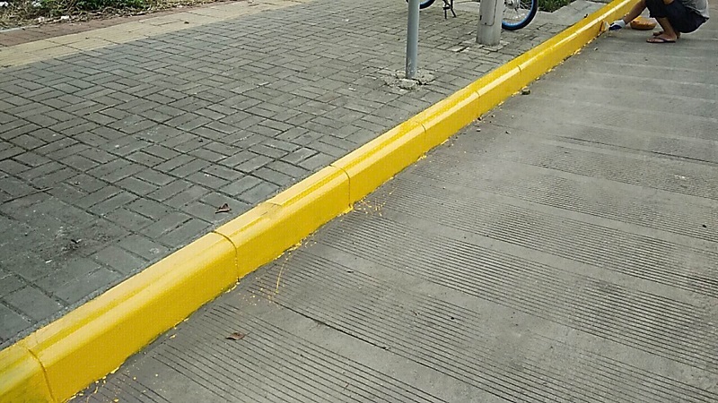 如何通過生產和施工來控制道路反光漆的氣泡