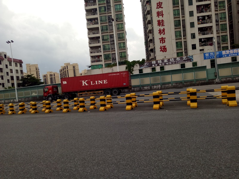 關(guān)于公路防撞墩專用漆的耐候性問題解析