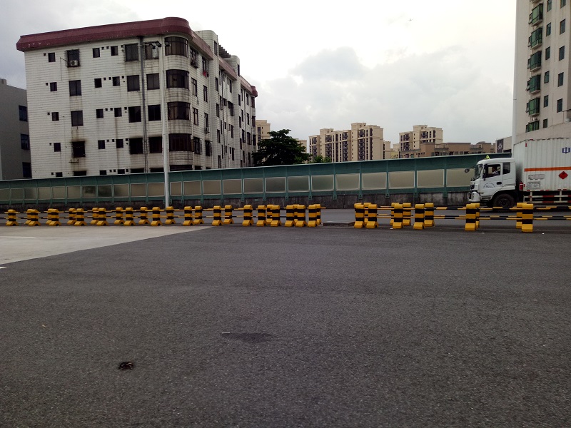 你不知道的防撞墩反光油漆施工前處理都在這兒！