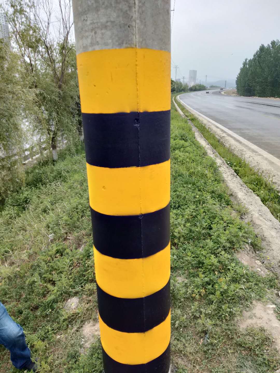 電線桿反光涂料的特點詳細剖析