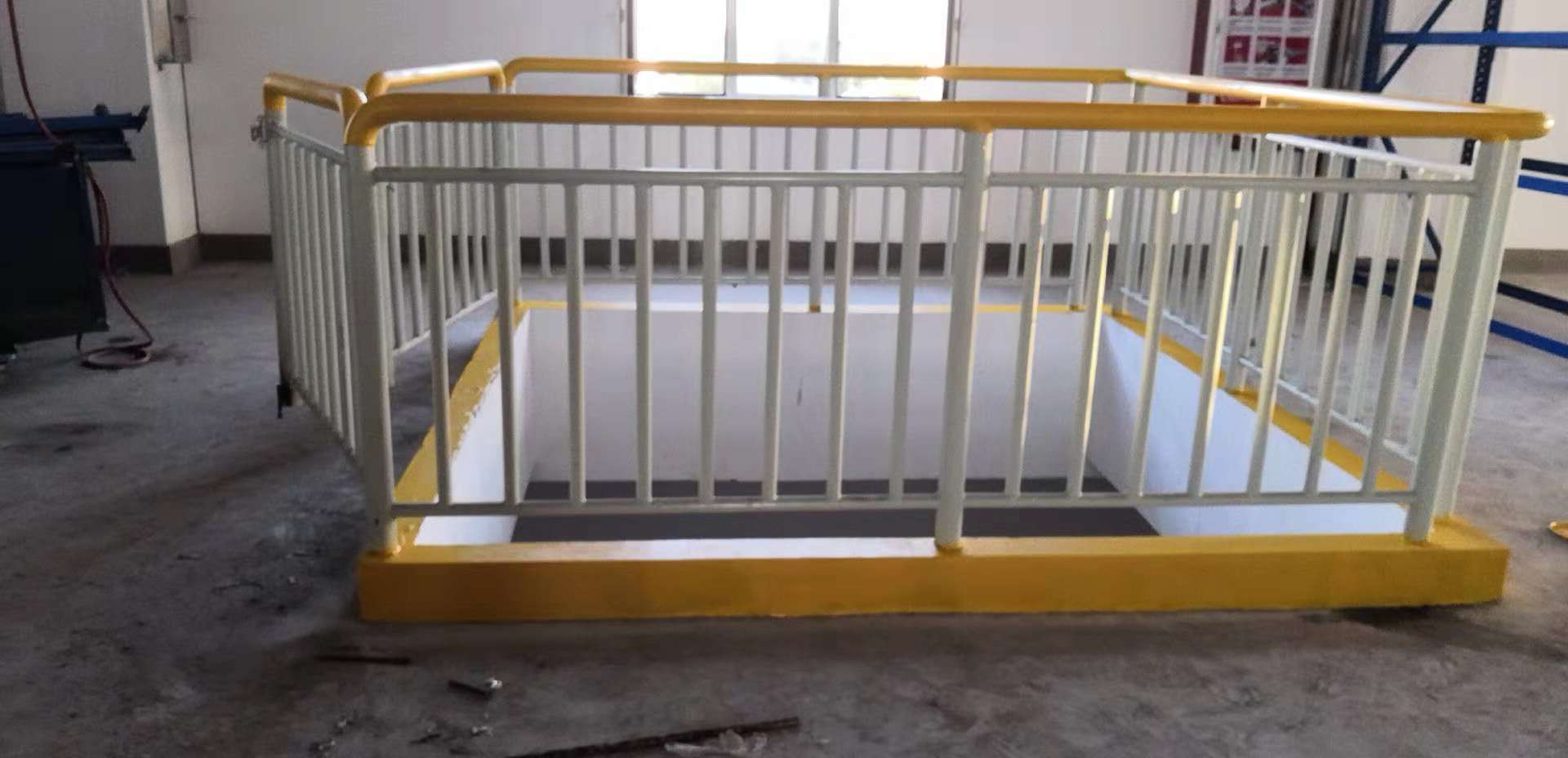 安全防護反光漆如何增強反光效果