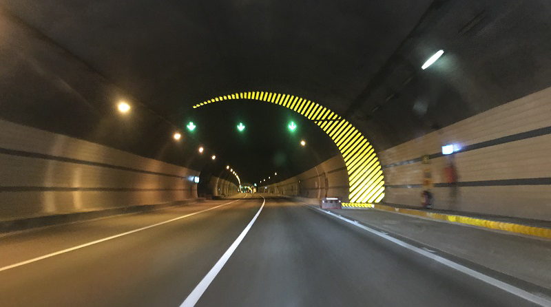 隧道為什么要涂刷反光漆呢？