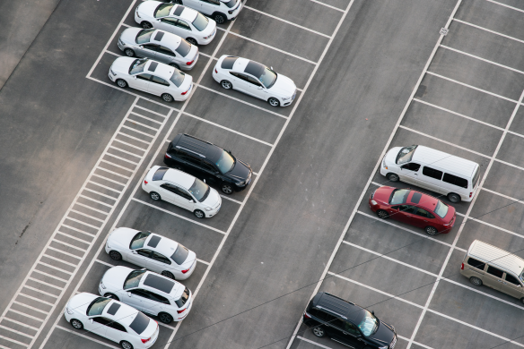 地庫劃線可以用什么油漆？