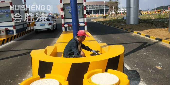 反光漆表面的漆層顆粒是由什么導(dǎo)致的