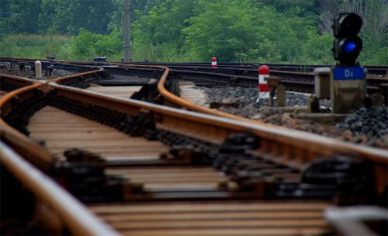 道路劃線漆只能戶外用？