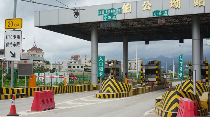 交通設施反光漆.jpg 交通設施反光漆.jpg